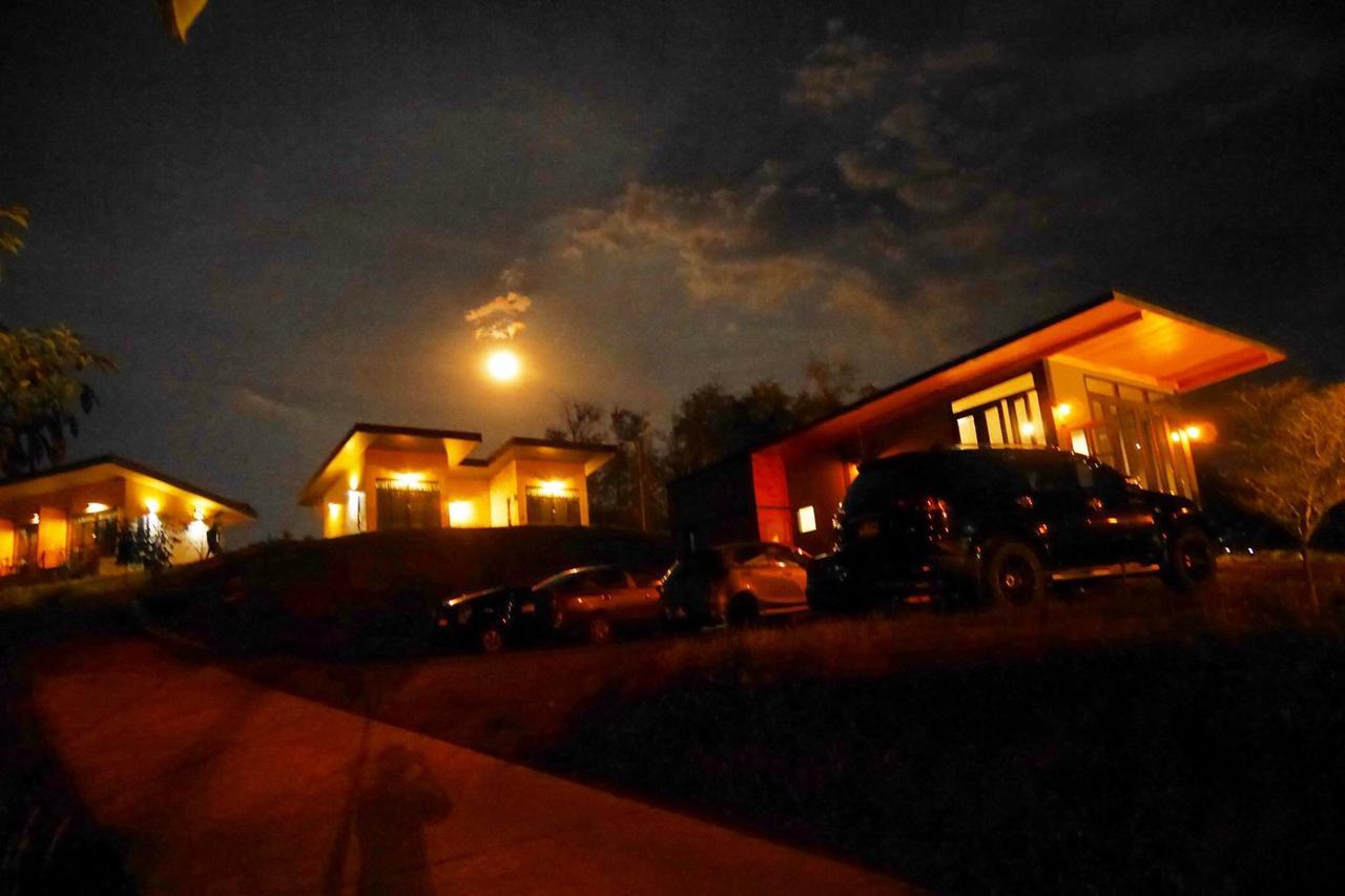 The Sunnery Ville Lom Kao Exterior foto
